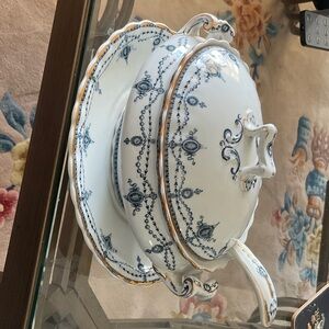 Elegant Blue and Gold Porcelain Tureen